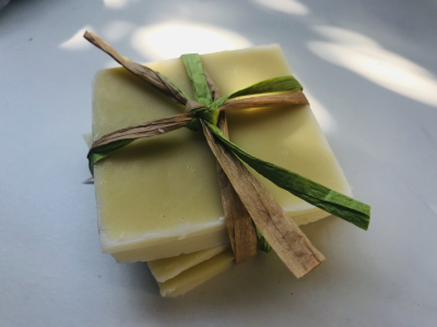 Lot de chutes de savon olive