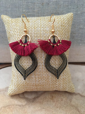 Boucles goutte noire et bordeaux