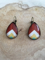 Boucles dormeuses goutte bois