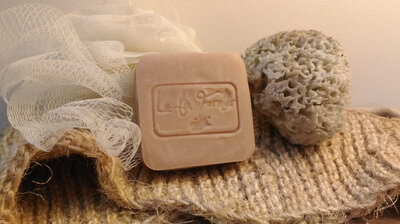 Savon doux au miel et propolis