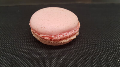 Macaron rose litchi