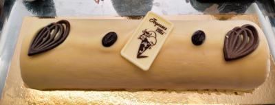 Bûche glacée grand marnier et café