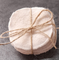 Lingettes démaquillantes rondes