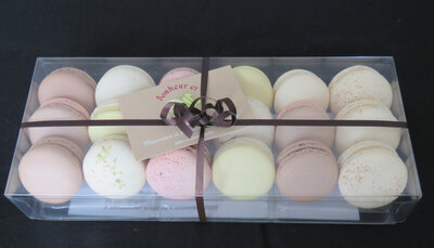 Coffret 18 macarons