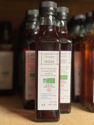 Vinaigre à la mûre sauvage