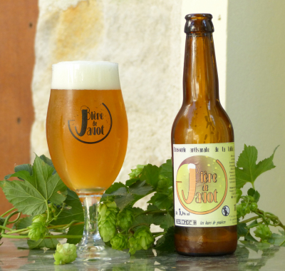 Blonde juniper ale 5,2 % alc./ 75 cl