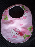 Bavoir 6-18 mois 'hello kitty'