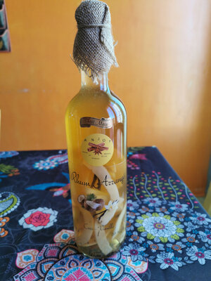 Rhum arrangé coco vanille 35 %