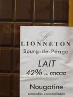 Tablette lait 42% nougatine