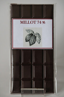 Tablette millot 74 %