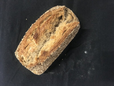 Pain moulé aux graines de sésame
