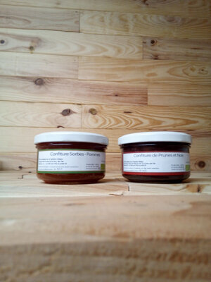 Confiture de sorbes et pommes