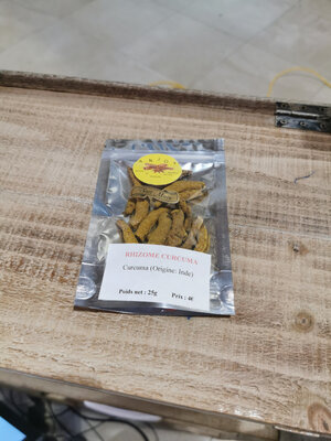 Rhizome de curcuma déshydraté