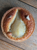 Tarte aux poires et noisettes