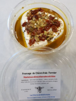 Fromage de chèvre frais tomates séchées olive
