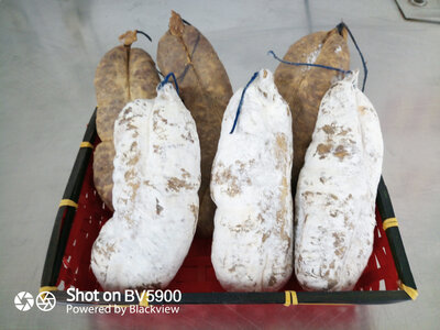 Saucisson de chèvre fumé