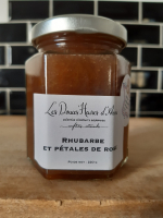 Confiture rhubarbe et pétales de rose