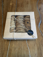 Boite assortie de 33 petits cookies