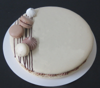 Gâteau macaron 4/6 parts chocolat-praliné