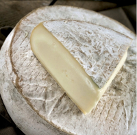 Aop saint nectaire fermier ( quart)