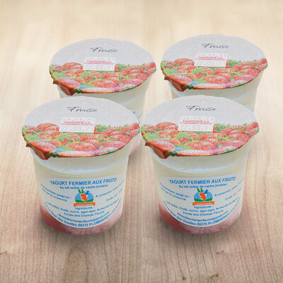 4 yaourts à la confiture de fraise