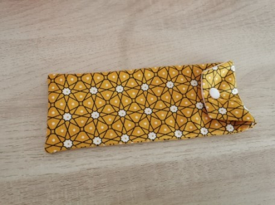 Pochette à brosse à dents jaune