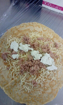 Crêpe à la bière roulée au thon