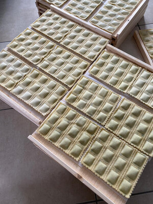 Raviolis courgette bio/pignon de pain/fromage