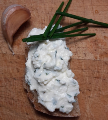 Fromage frais à tartiner ail ciboulette
