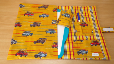 Pochette ardoise effaçable, véhicule moutarde