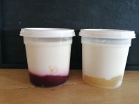 Yaourt sur lit d'abricot par 2