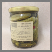 A table - cornichons vinaigre