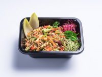 Salade de quinoa et de légumineuses au cumin.