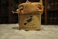 Préparation de fruits de rhubarbe et fraises