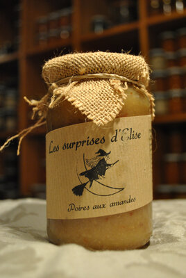 Préparation de fruits de poires aux amandes