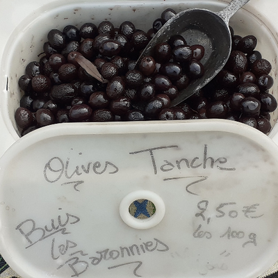 Olives aop nyons