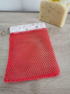 Filet à savon rouge