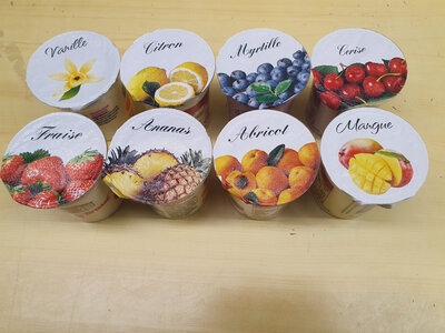 Yaourts natures et fruits