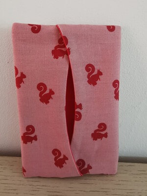Pochette à mouchoirs rose écureuils