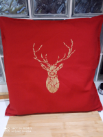 Coussin rouge cerf doré