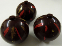 Boule de noël chocolat noir garnie