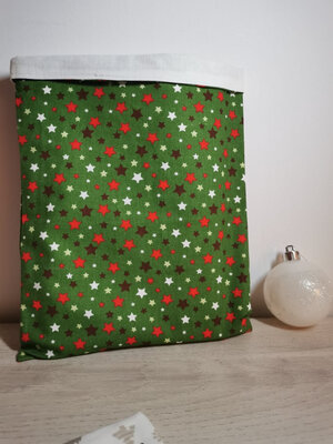 Pochette à livre verte étoiles