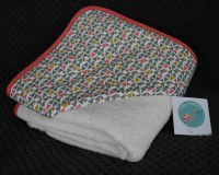 Cape de bain 'triangles'