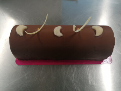 Bûche caramel poire