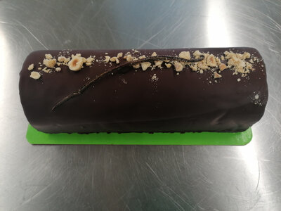 Bûche vanille chocolat noisette caramel