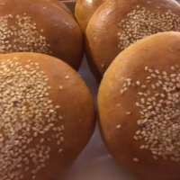 Pains burgers buns brioches bio