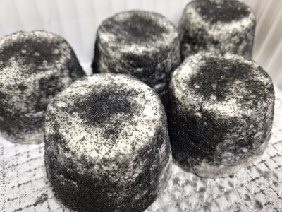 Fromage frais cendré