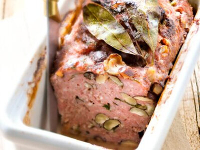 Terrine de sanglier aux noisettes