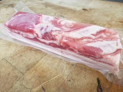 Lard salé cru