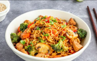 Nouilles sautées aux légumes